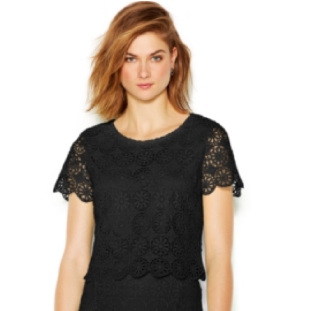 Bar lll black cropped crochet short sleeve top!